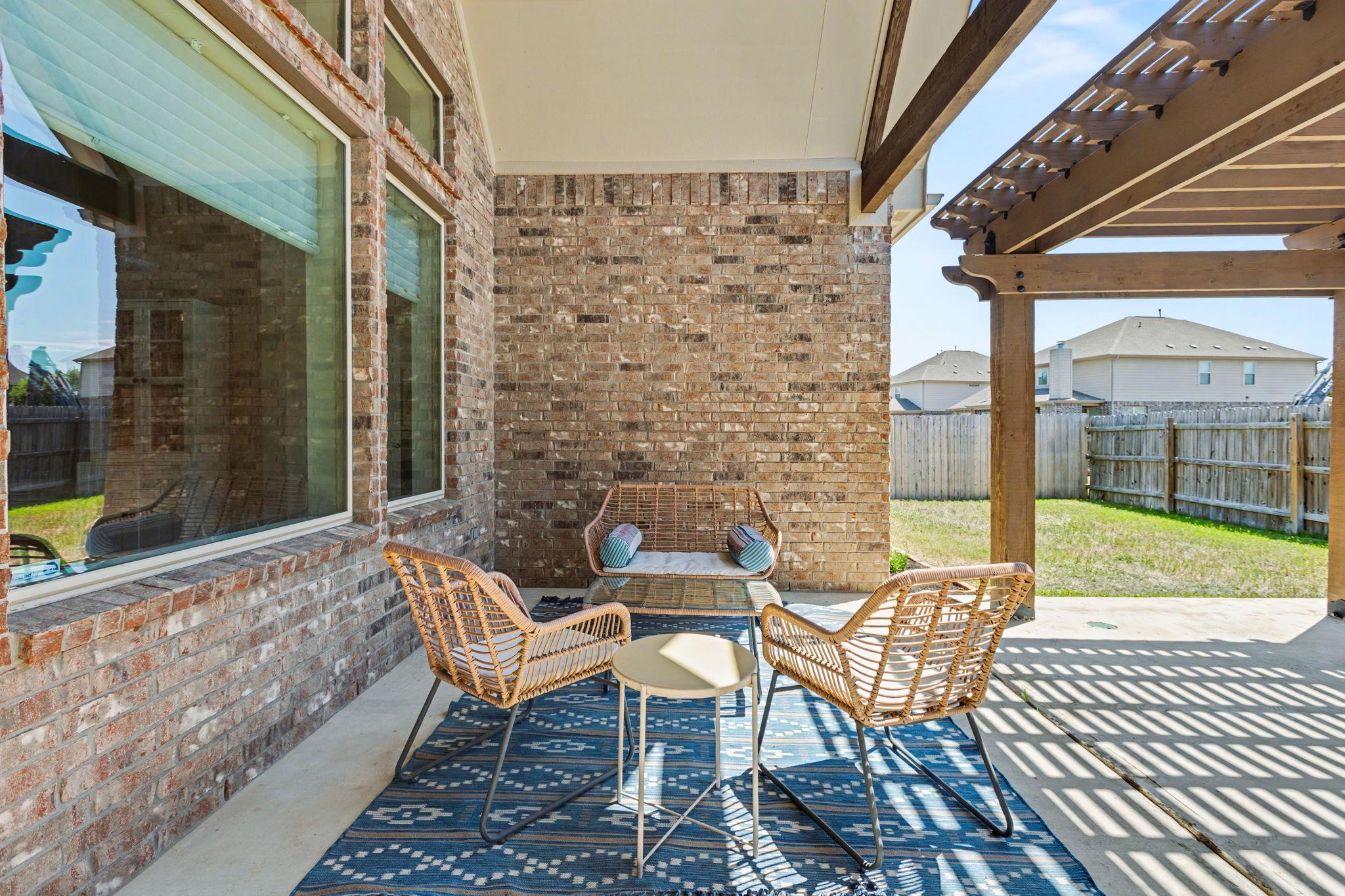 549 Clear Springs HOLW