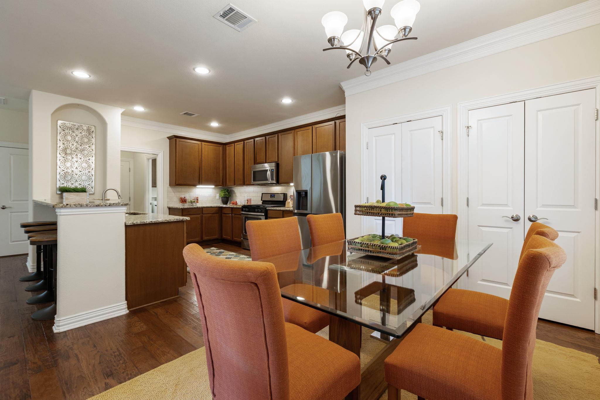 6715 Windrift WAY # 20, Austin Unit: 20