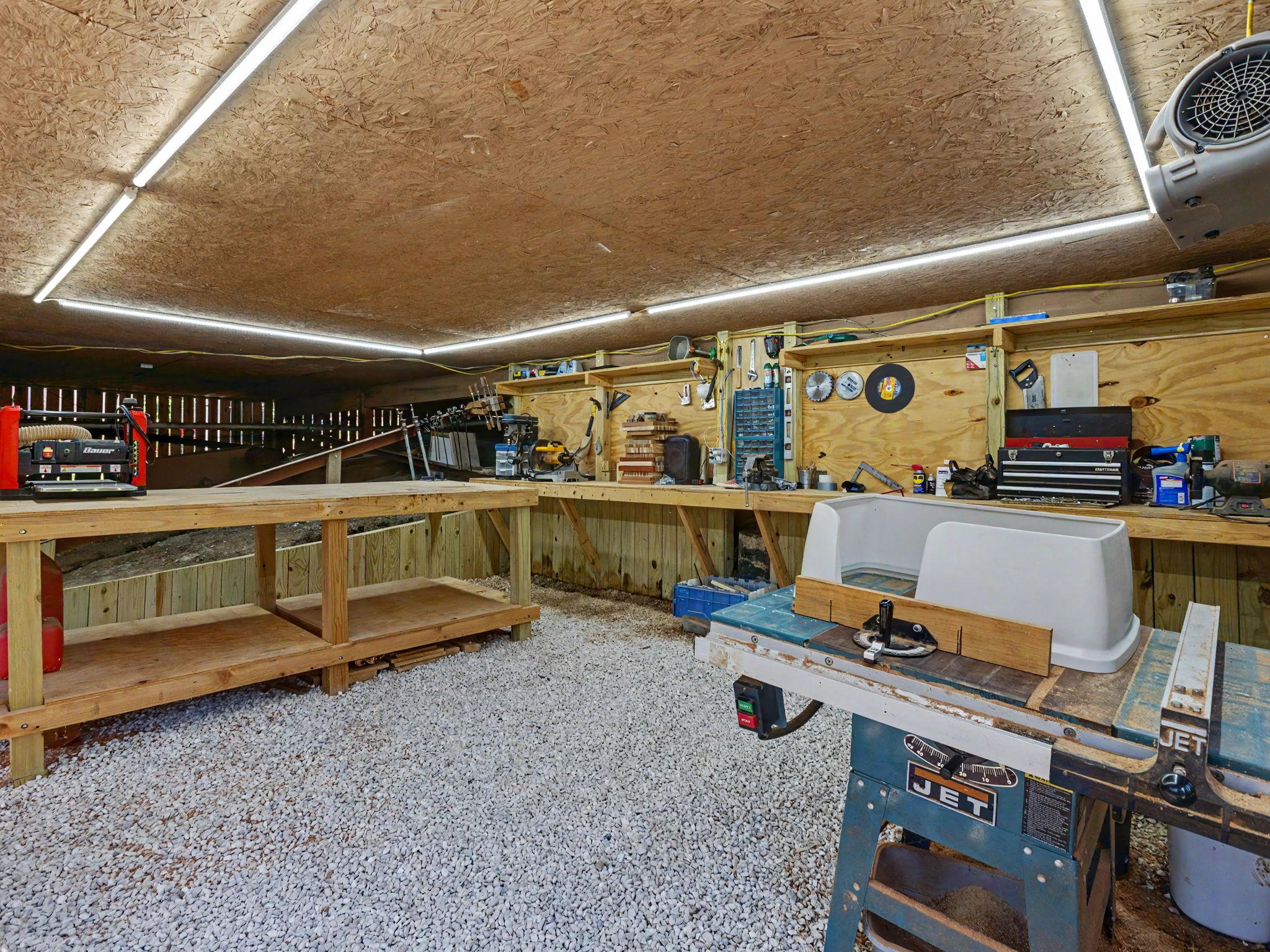 717 Brownlee CIR
