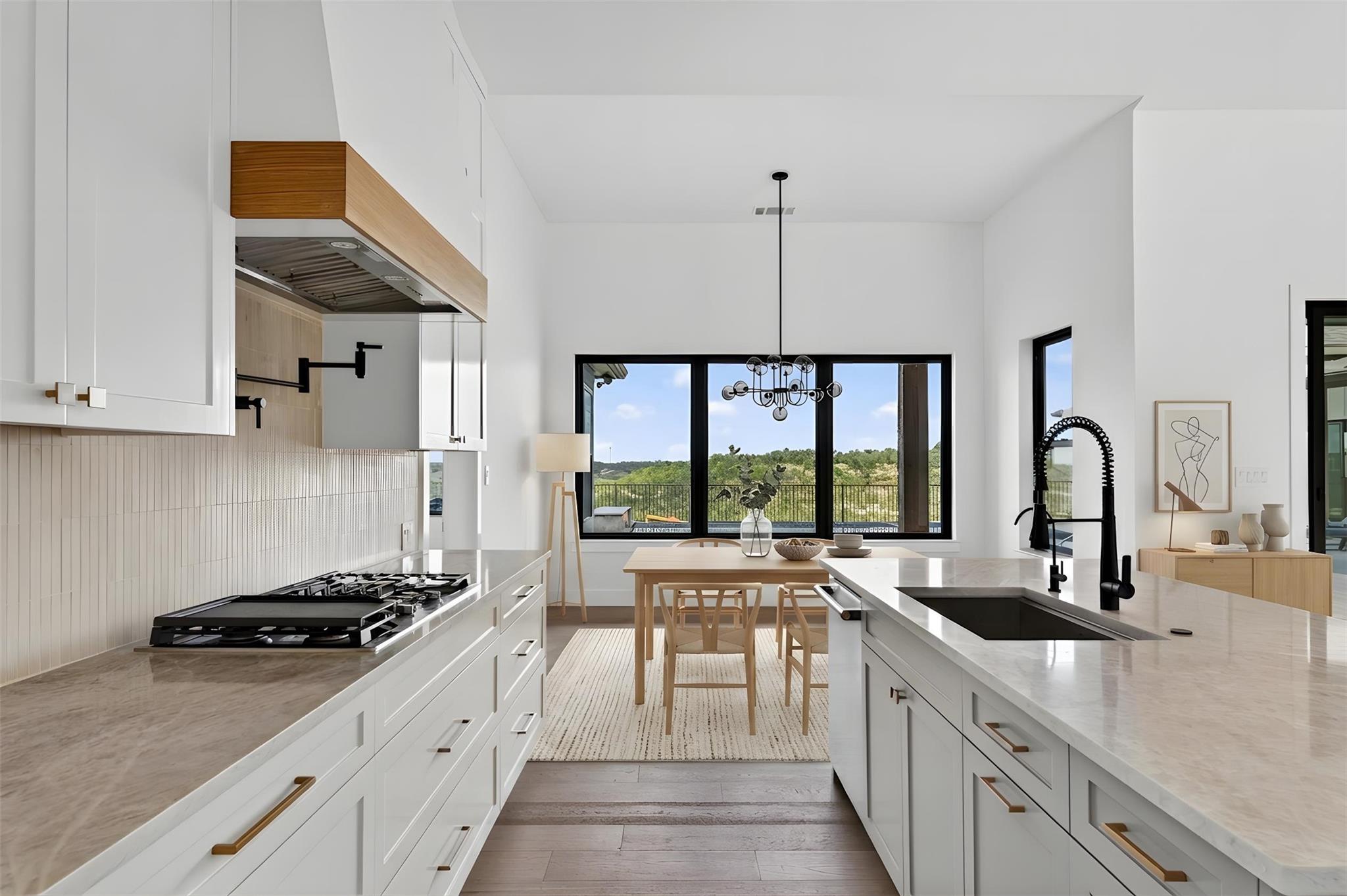 598 Lookout Mountain RD