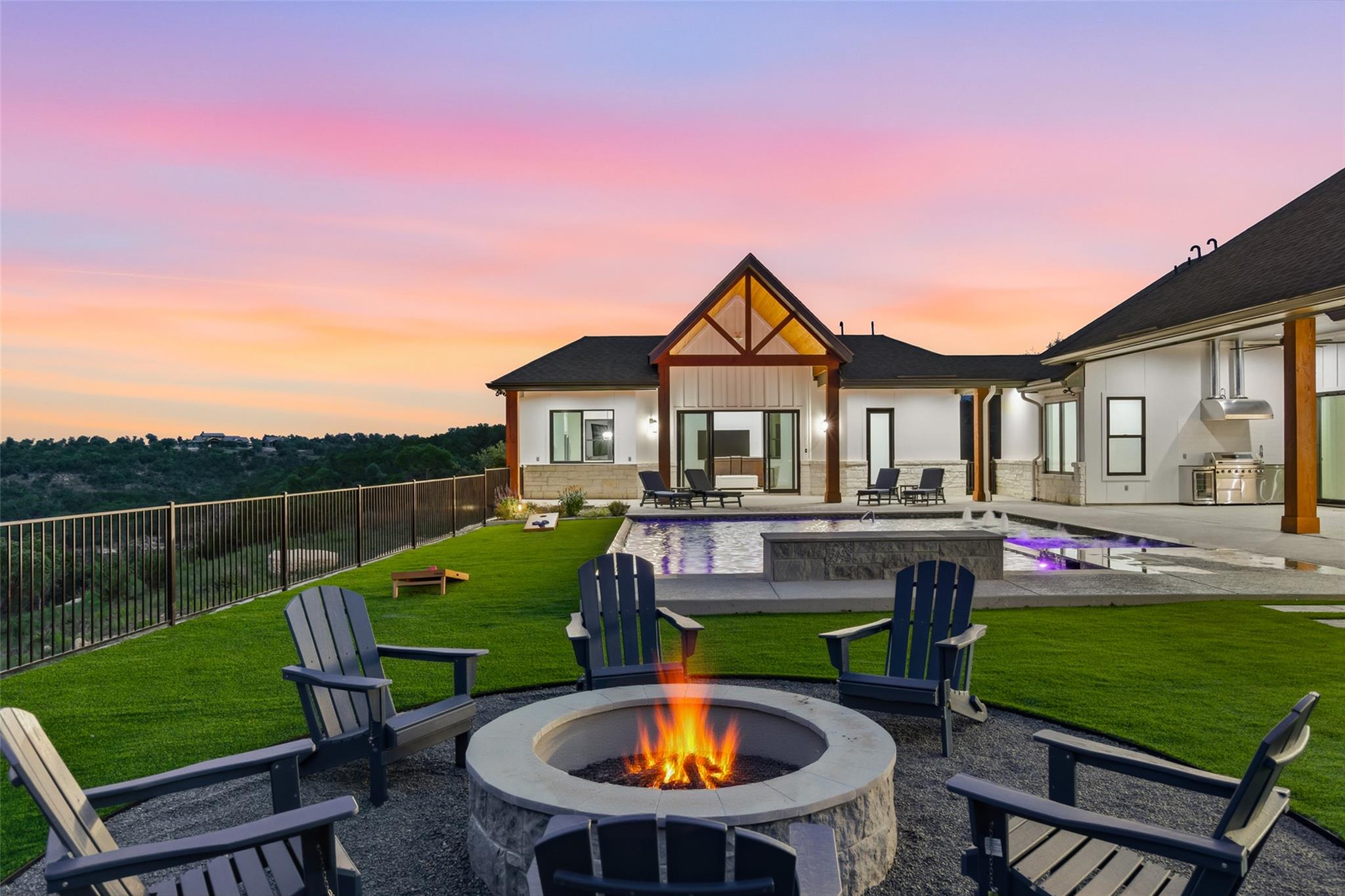 598 Lookout Mountain RD