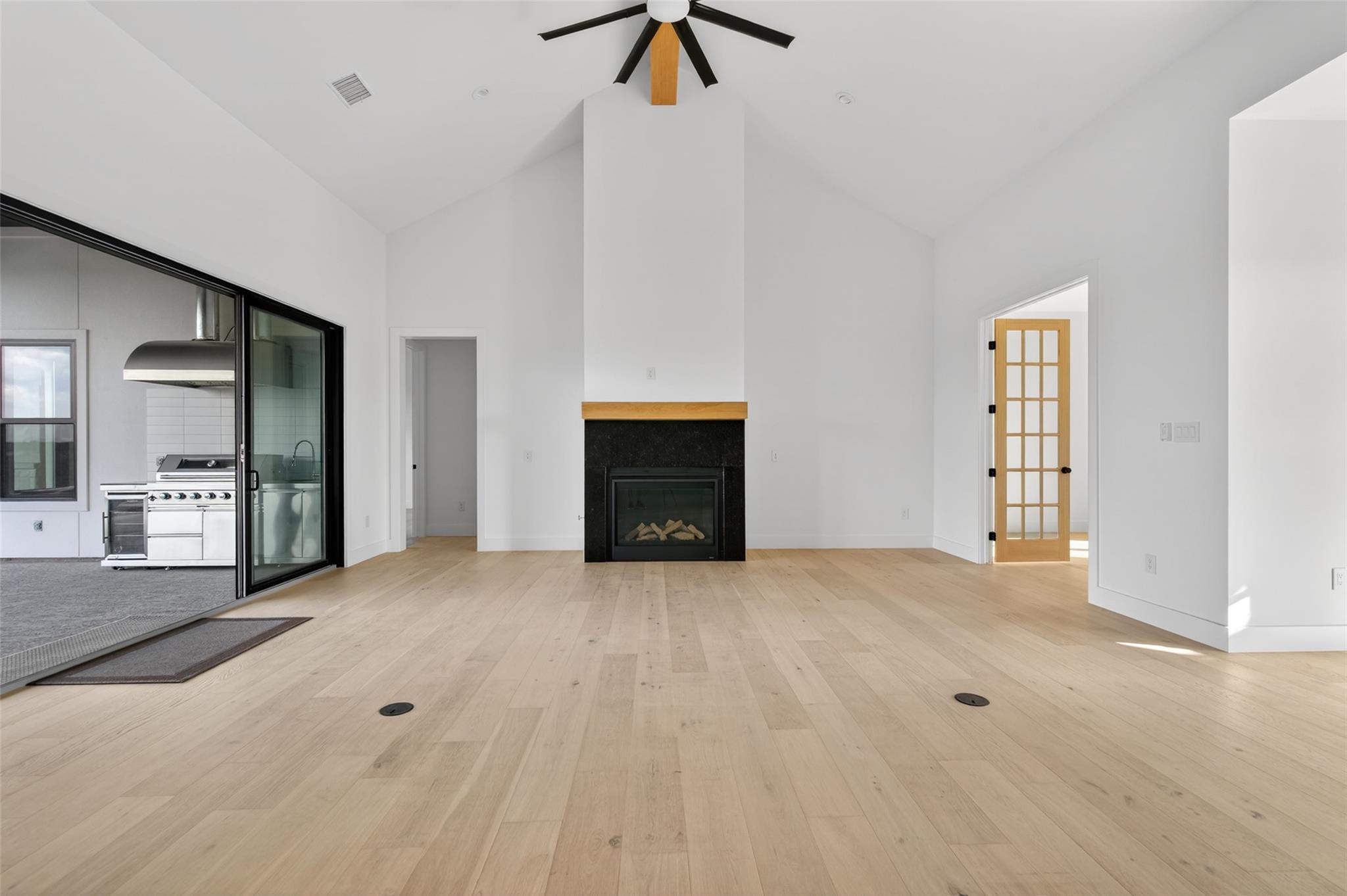 598 Lookout Mountain RD