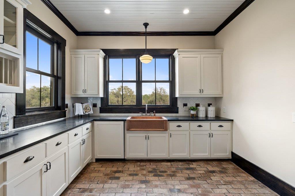 167 Vincas Shadow CT