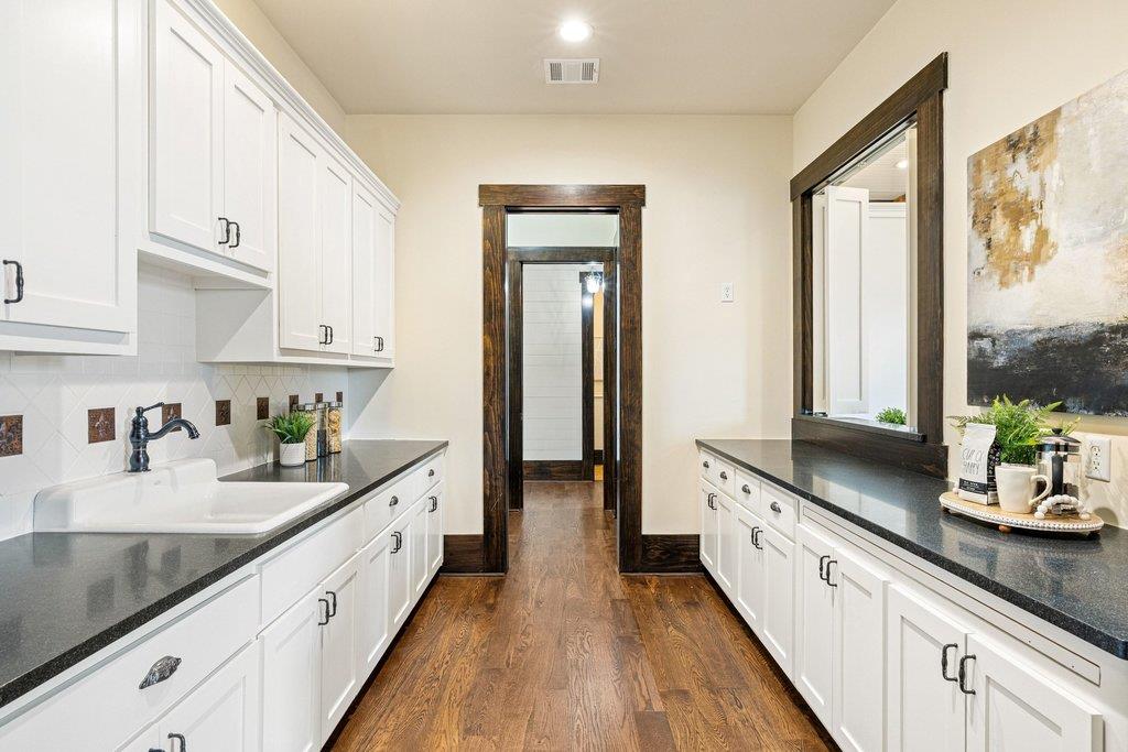 167 Vincas Shadow CT