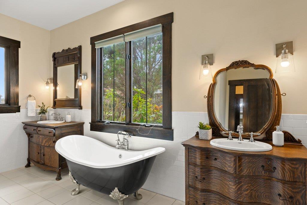 167 Vincas Shadow CT