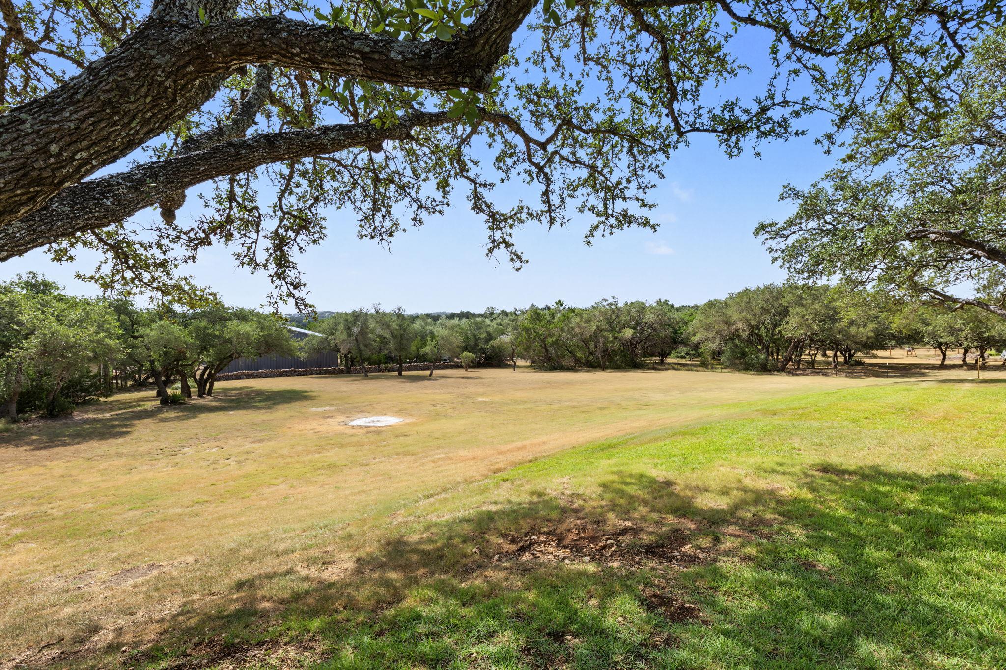 607 Bending Oak DR