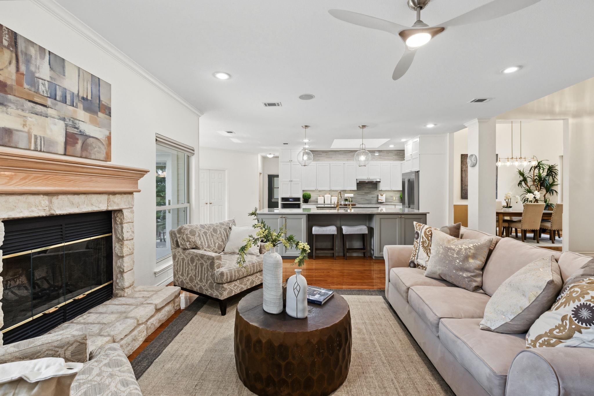 607 Bending Oak DR