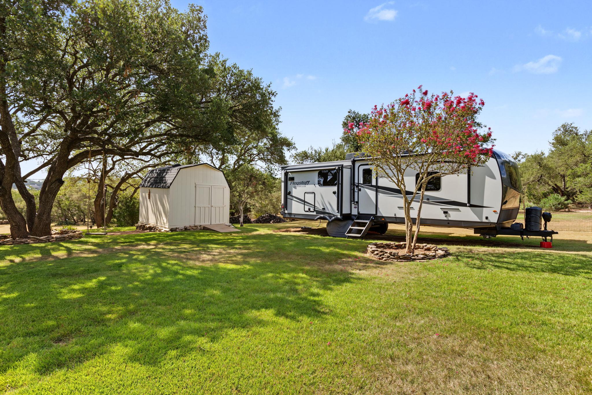 607 Bending Oak DR