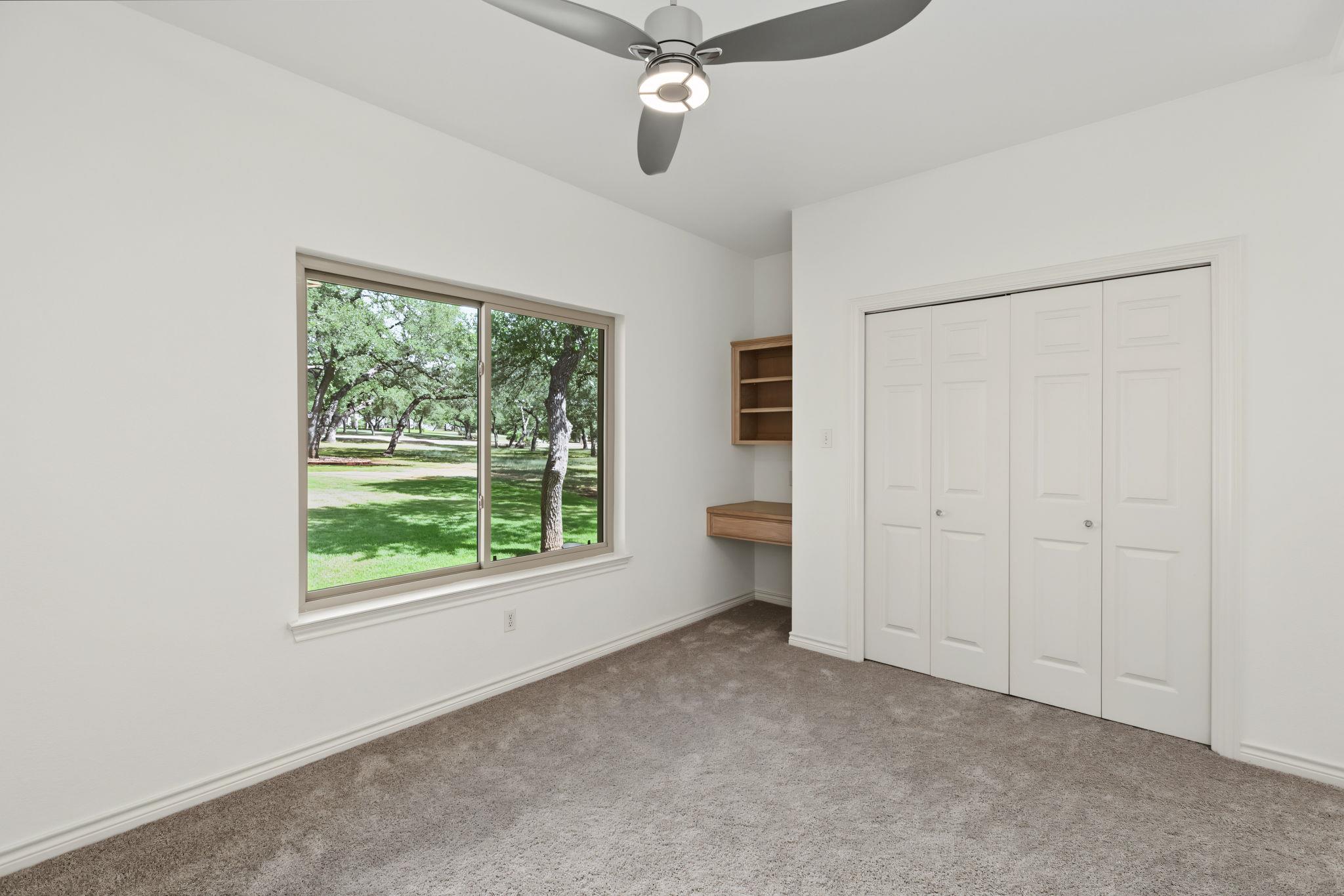 607 Bending Oak DR
