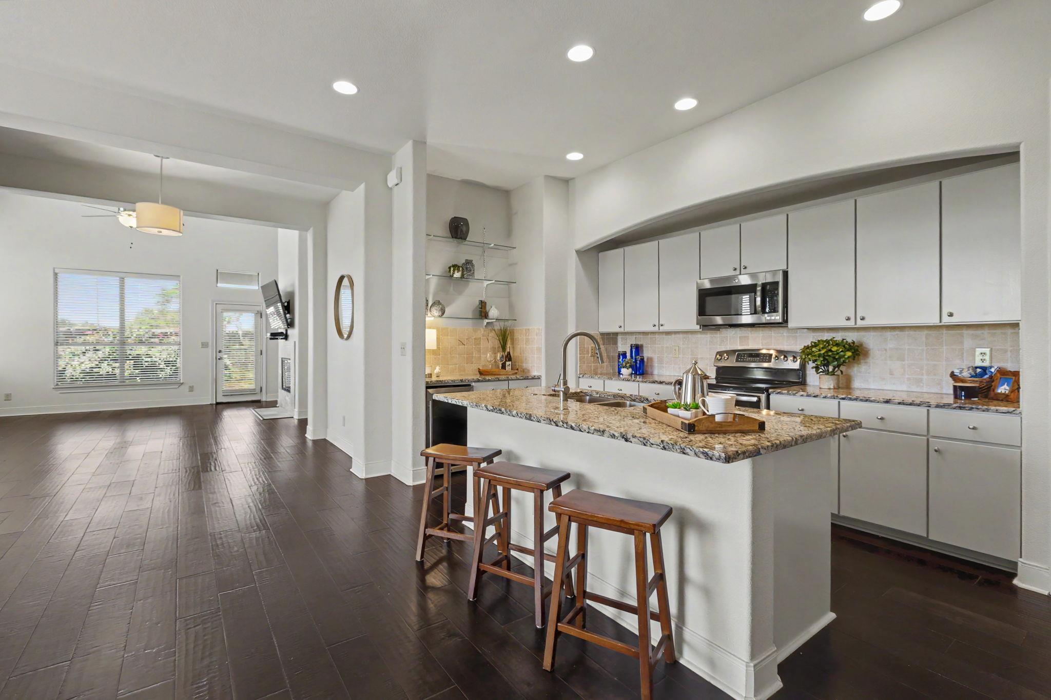 108 Milan CT
