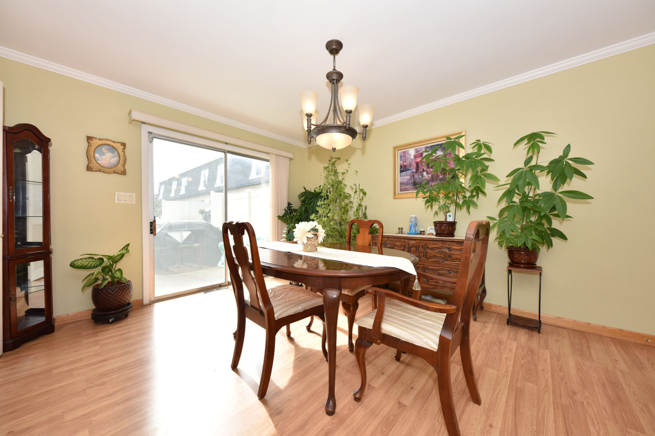 4219 W Cherrywood Ln