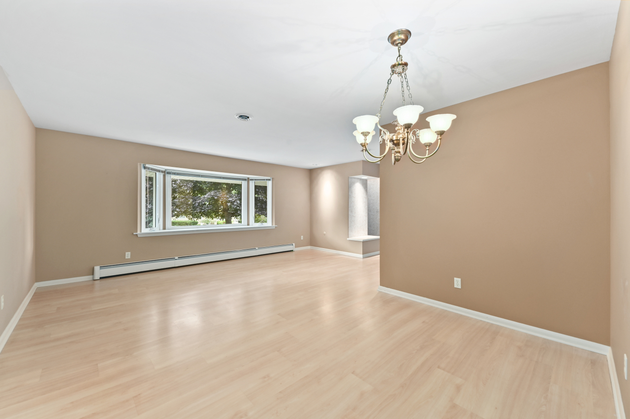 3405 Wilshire Rd