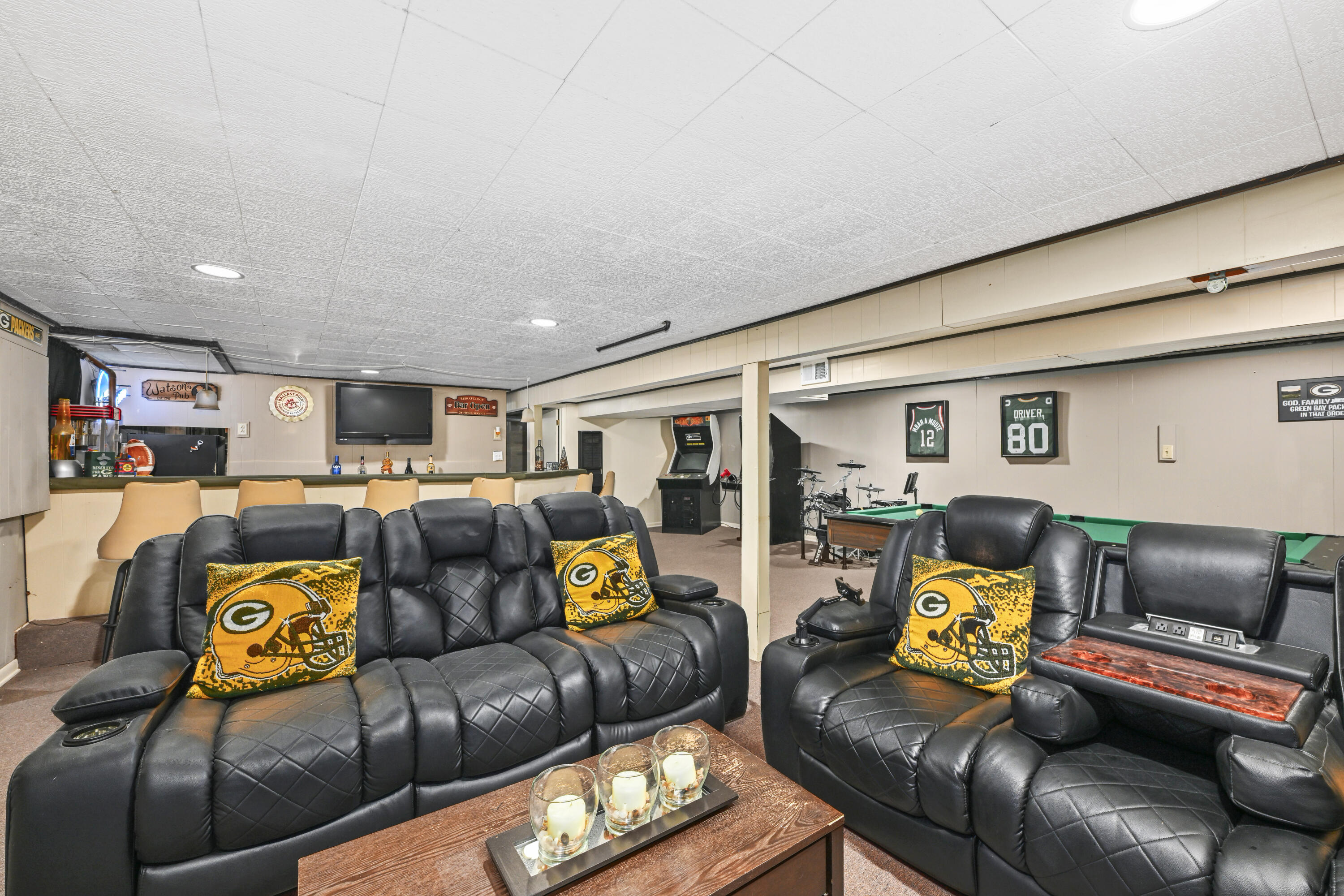 5558 W Donna Dr