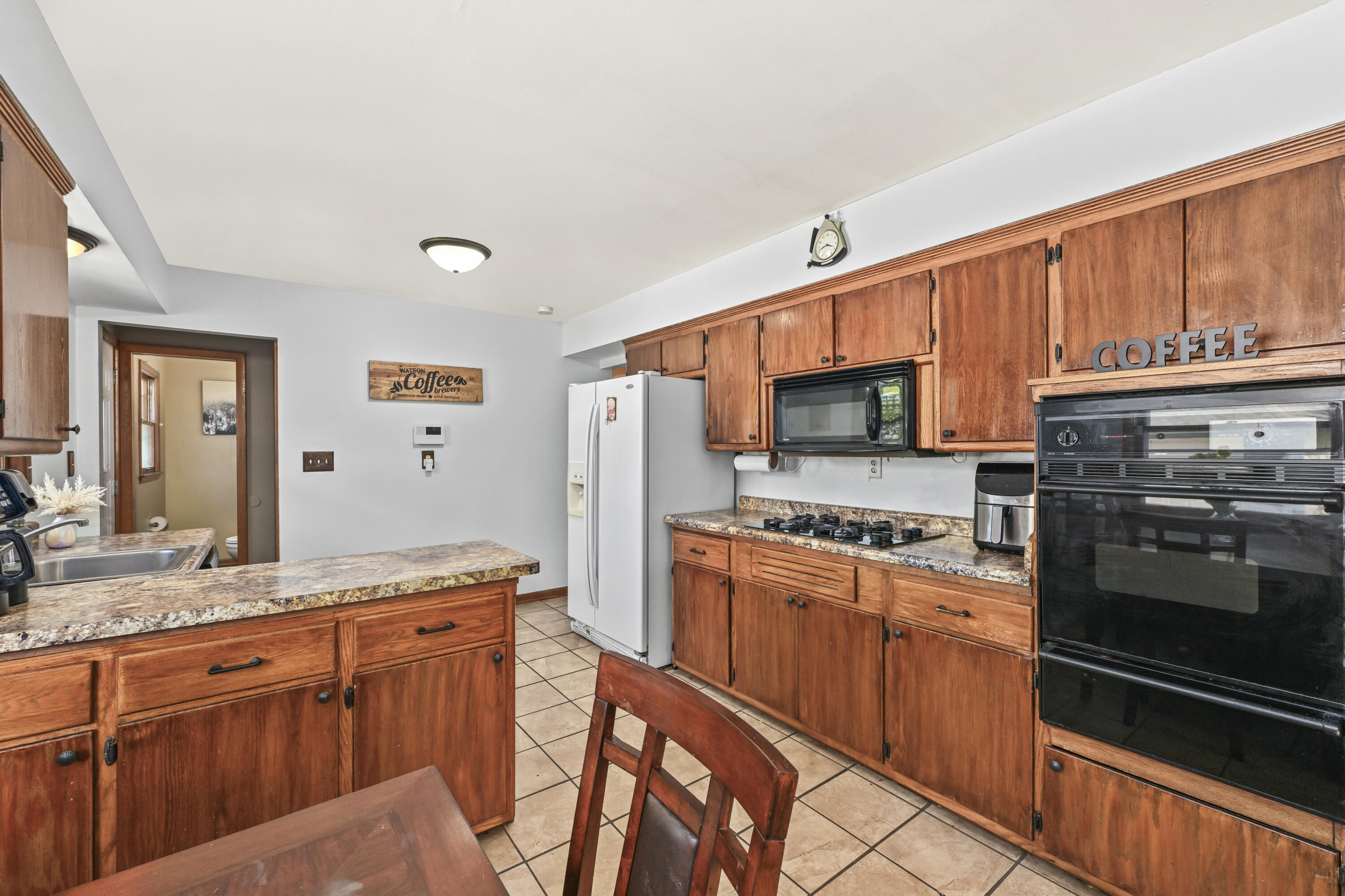 5558 W Donna Dr