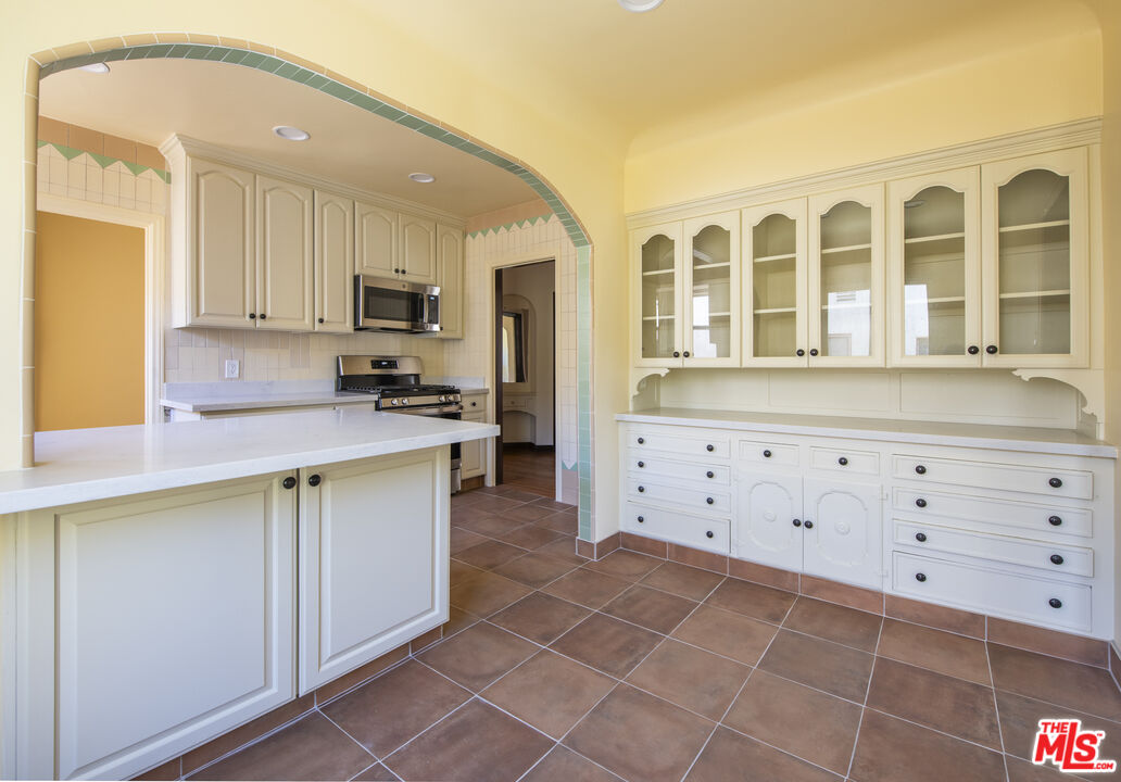 3220 W 78th Pl