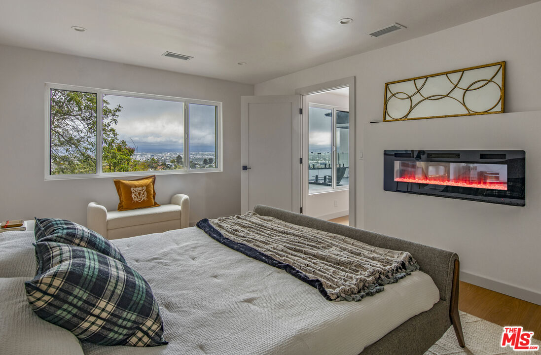 3345 Wonder View Dr