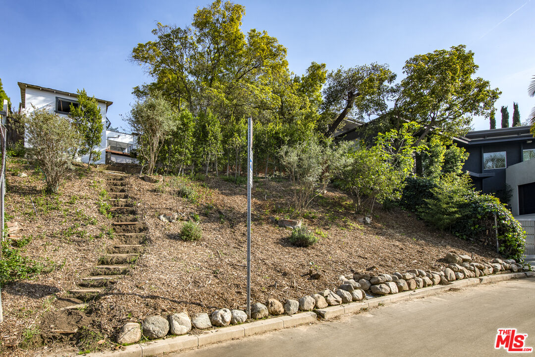 3345 Wonder View Dr