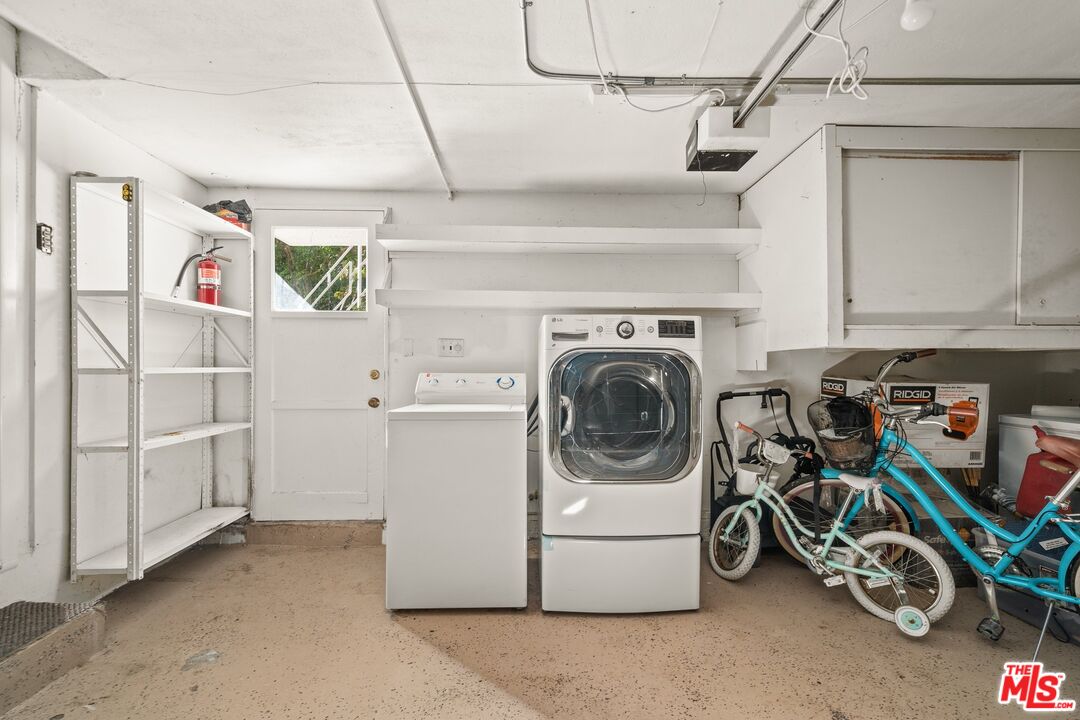 2133 EL ROBLE LN