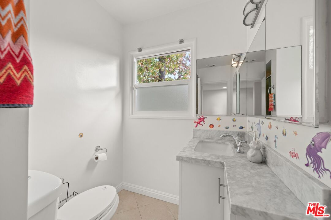 2133 EL ROBLE LN