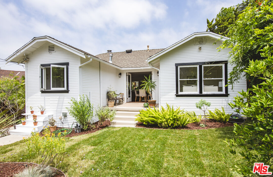 2124 Ridgeview Ave