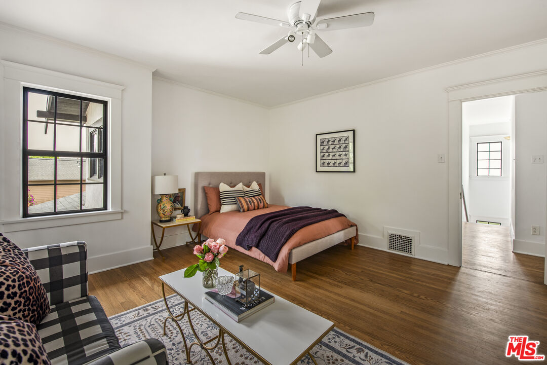 1114 Coronado Ter