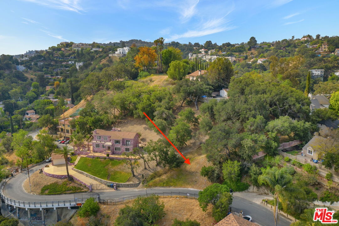 4036 Sunswept Dr