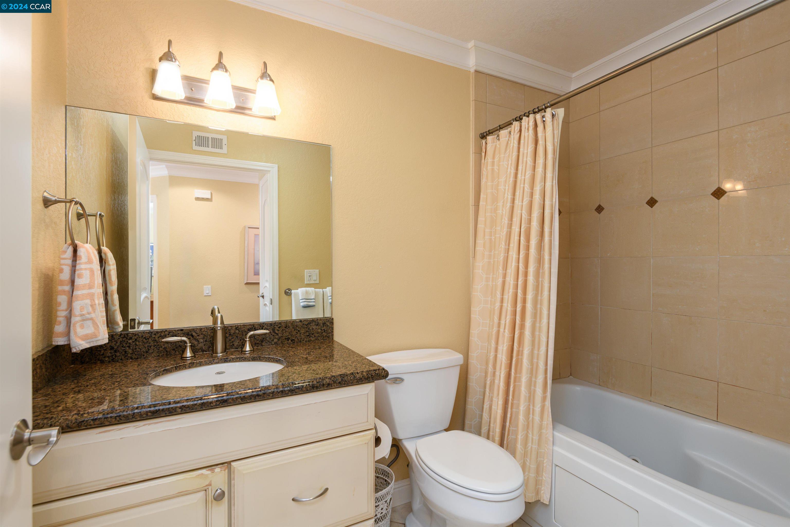 1588 Golden Rain Rd # 1, Walnut Creek Unit: 1