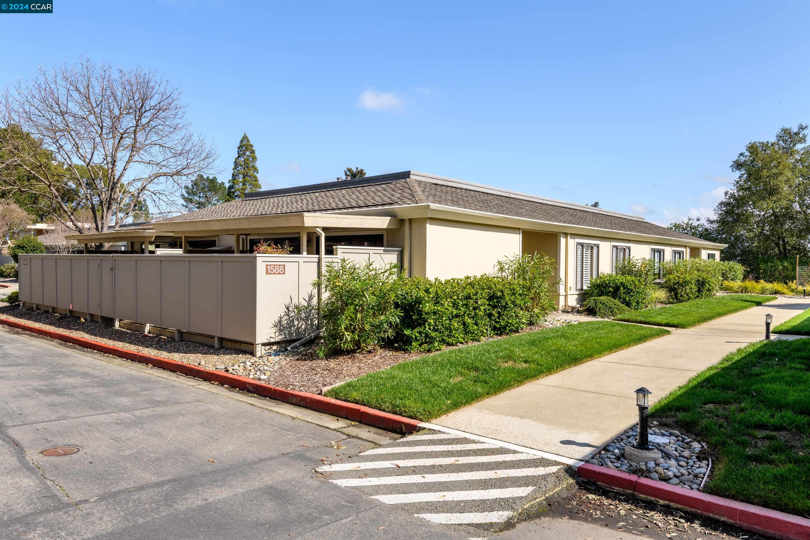 1588 Golden Rain Rd # 1, Walnut Creek Unit: 1