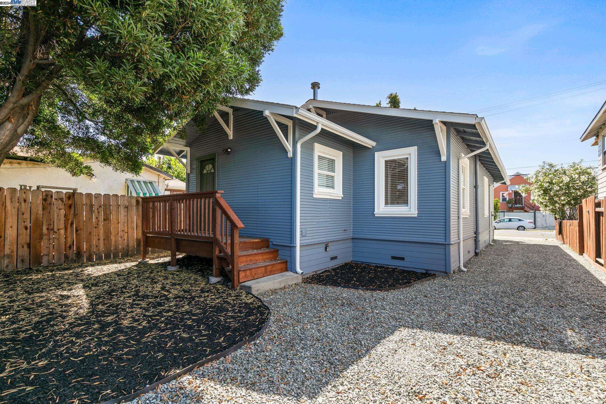 1119 Seminary Ave, Oakland