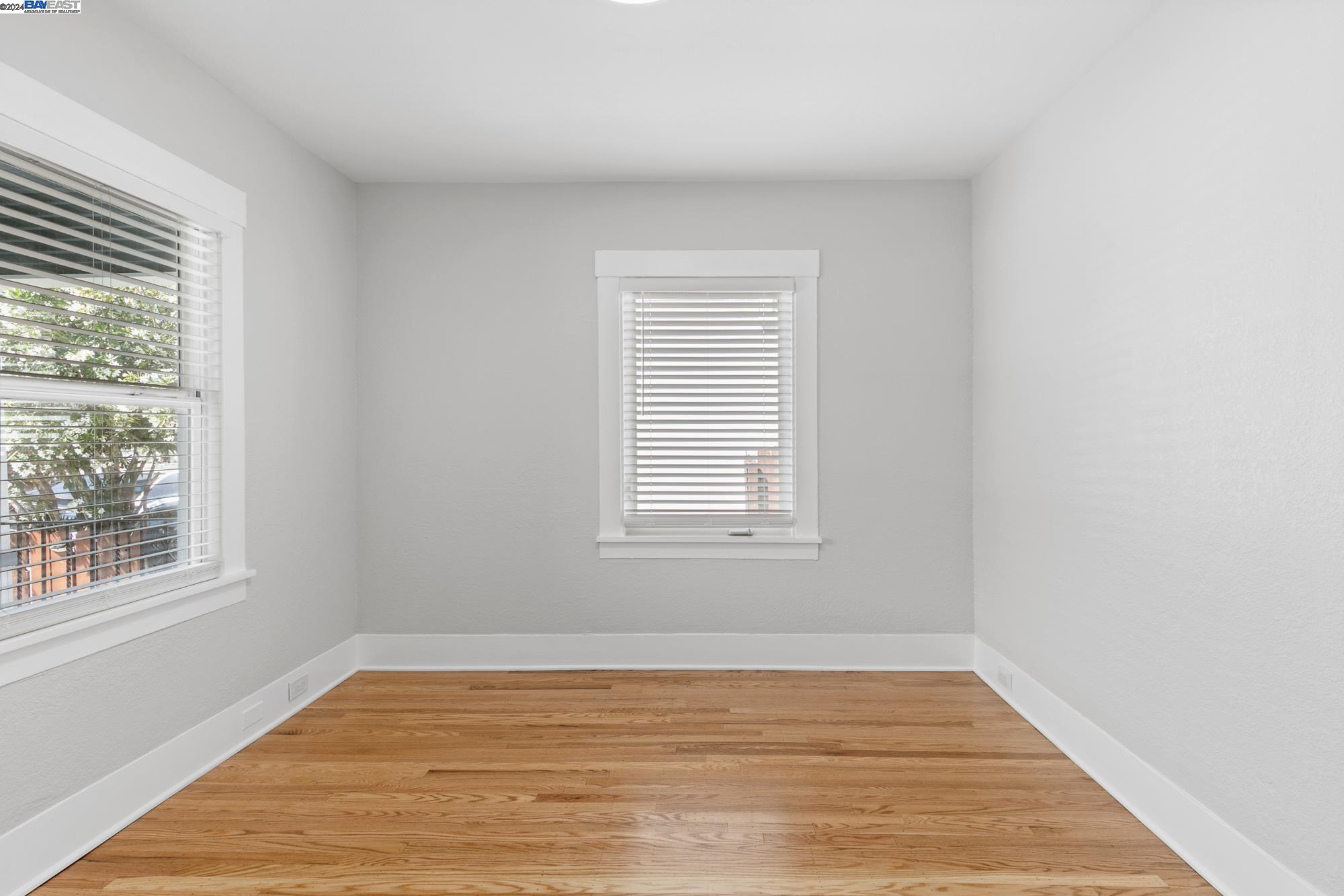 1119 Seminary Ave, Oakland