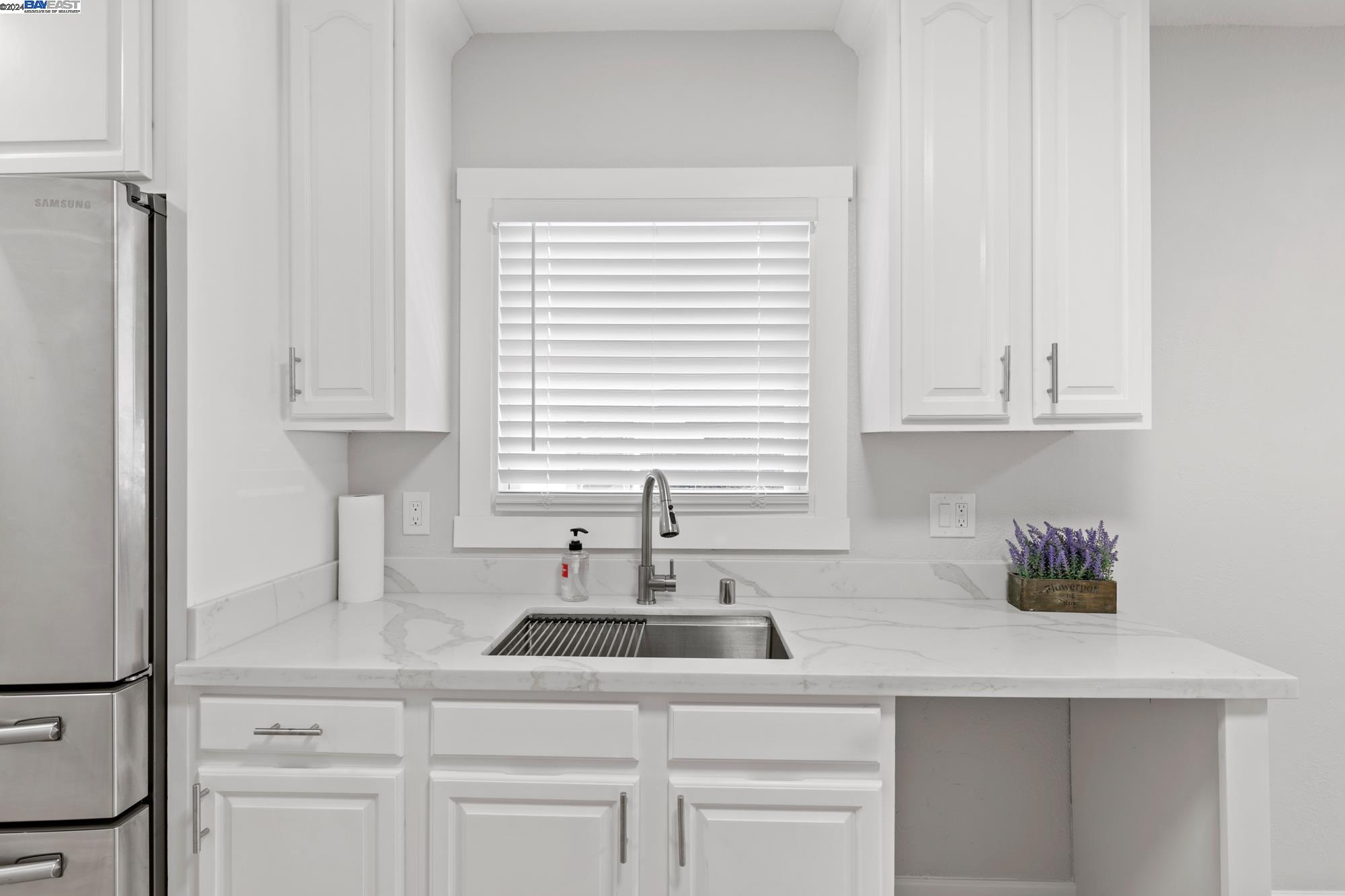 1119 Seminary Ave, Oakland