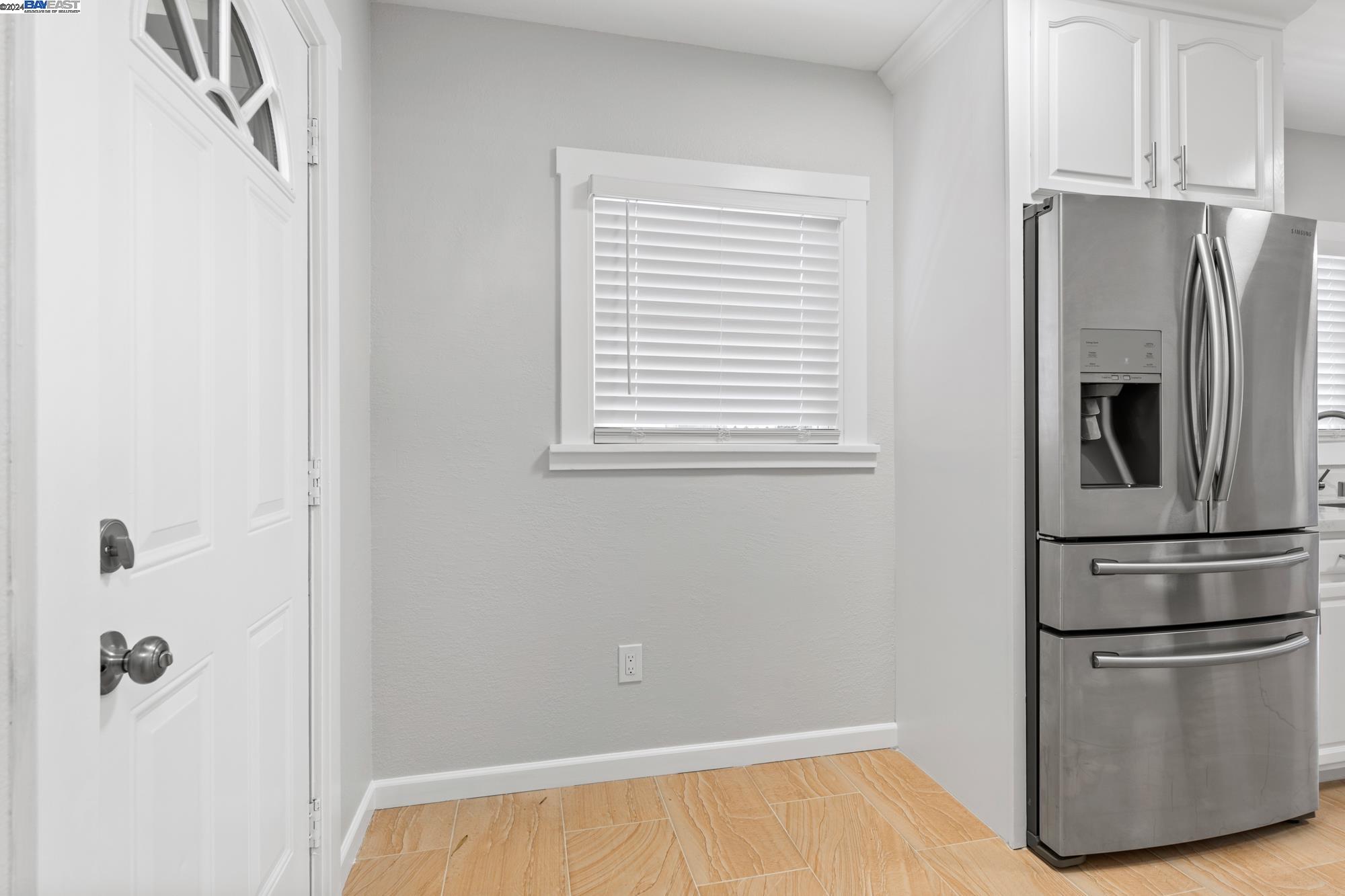 1119 Seminary Ave, Oakland