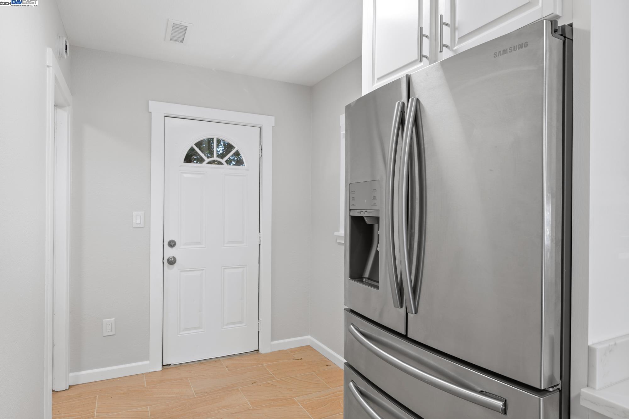 1119 Seminary Ave, Oakland