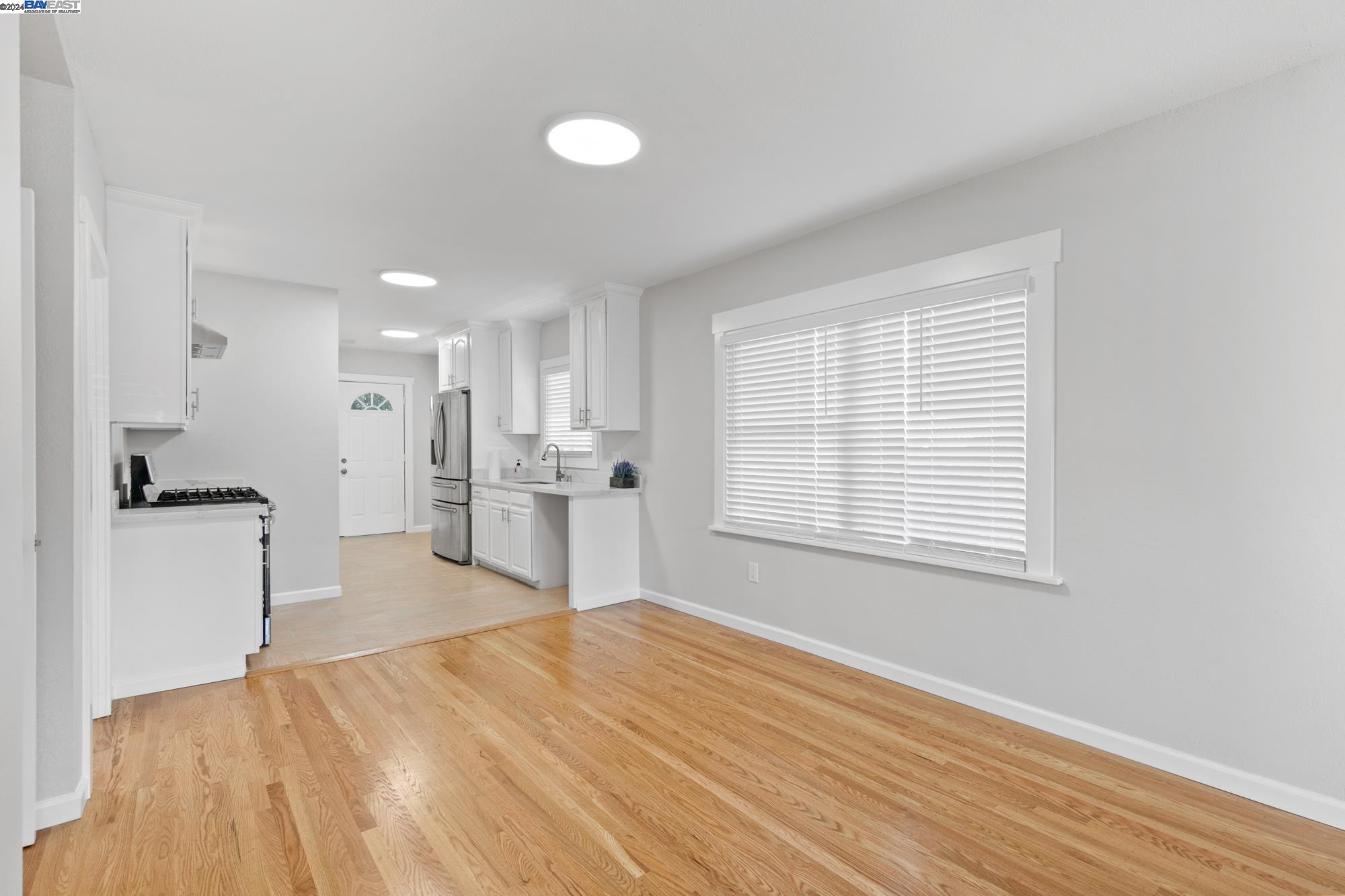 1119 Seminary Ave, Oakland