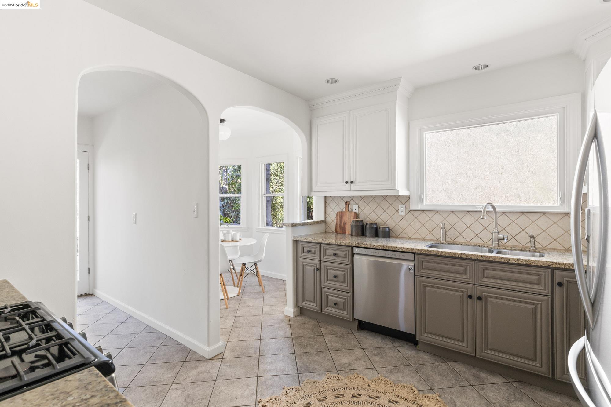 548 56Th St, Oakland