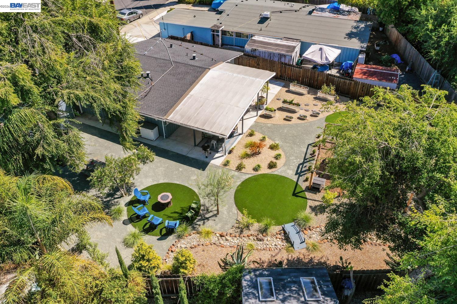 1992 Heaton Cir