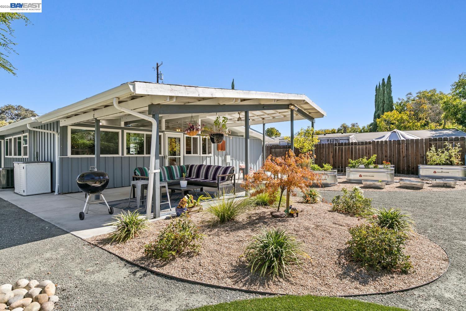 1992 Heaton Cir