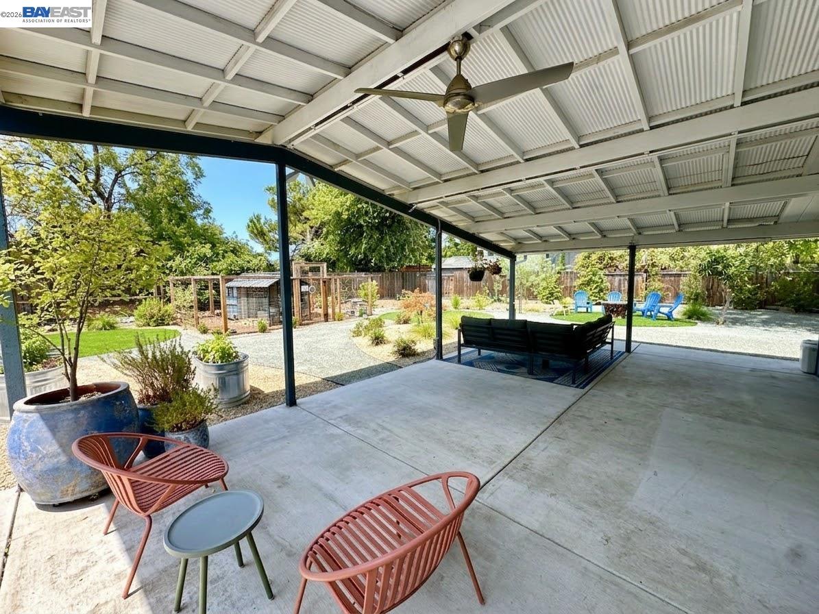 1992 Heaton Cir