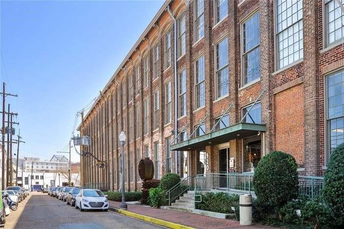 920 POEYFARRE Street #PH17