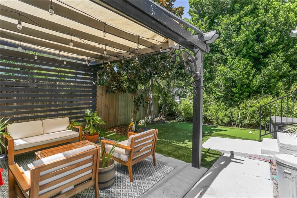 1928 DELACHAISE Street