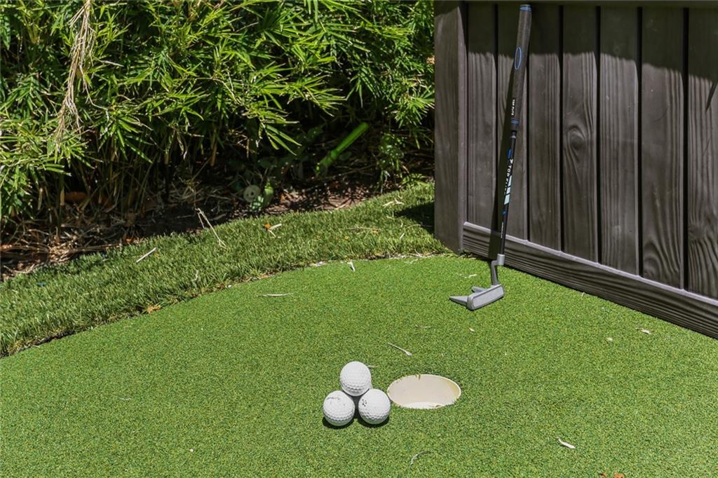 1928 DELACHAISE Street