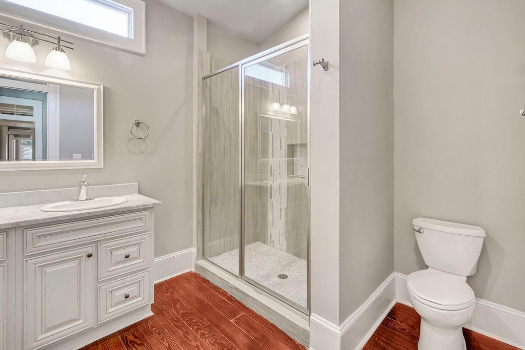 919 N DORGENOIS Street