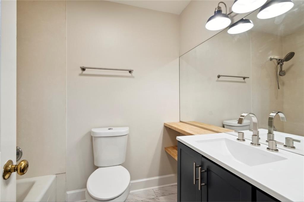 926 SAINT LOUIS Street 3