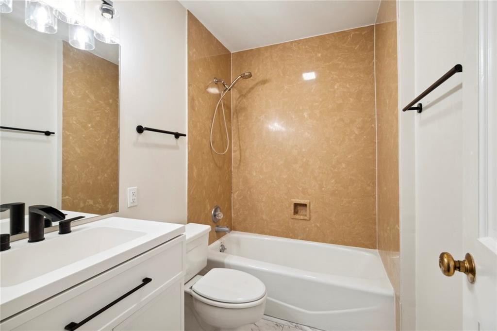 926 SAINT LOUIS Street 3