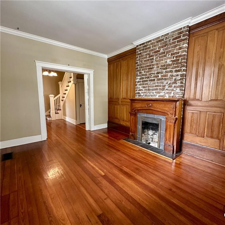 1620 FIRST Street