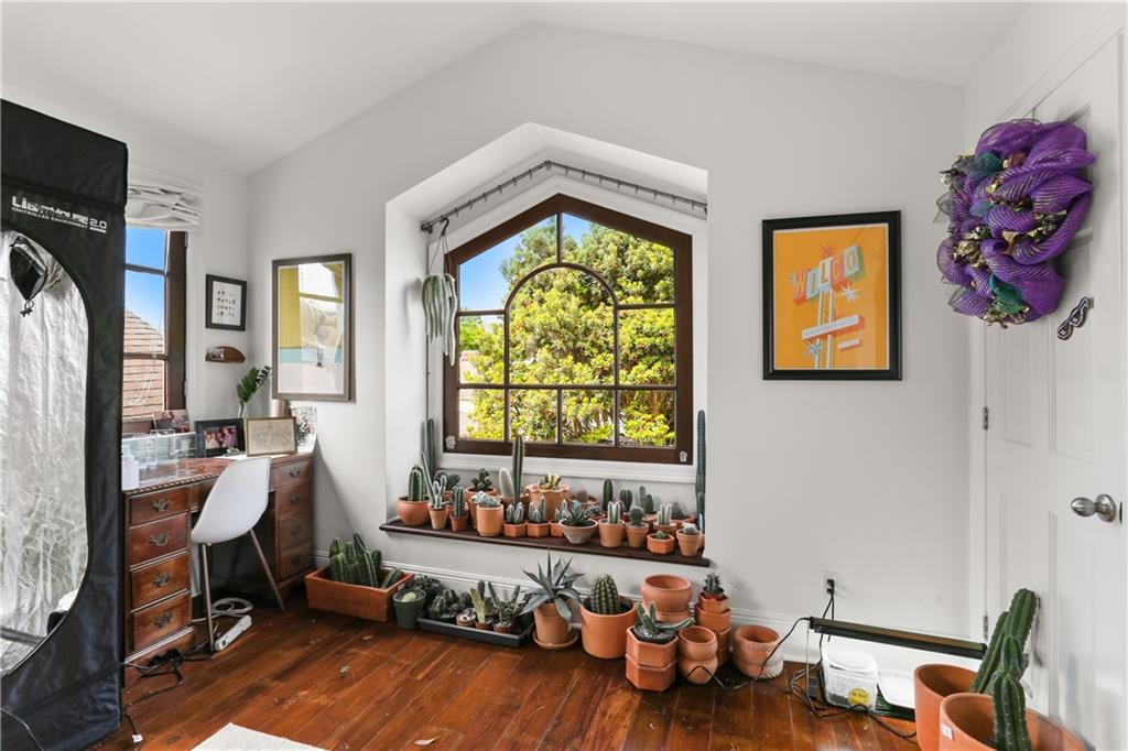 4719 CHESTNUT Street