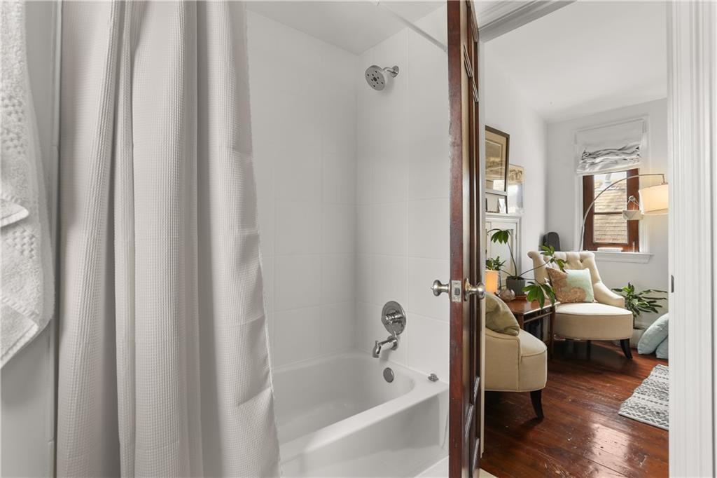 4719 CHESTNUT Street