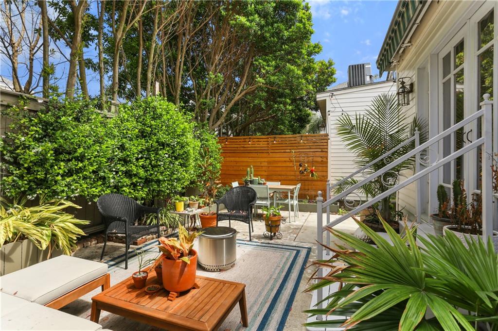 4719 CHESTNUT Street