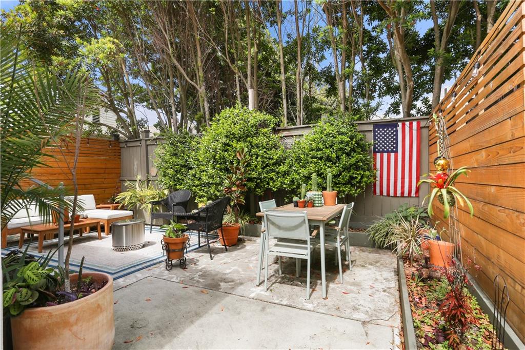 4719 CHESTNUT Street