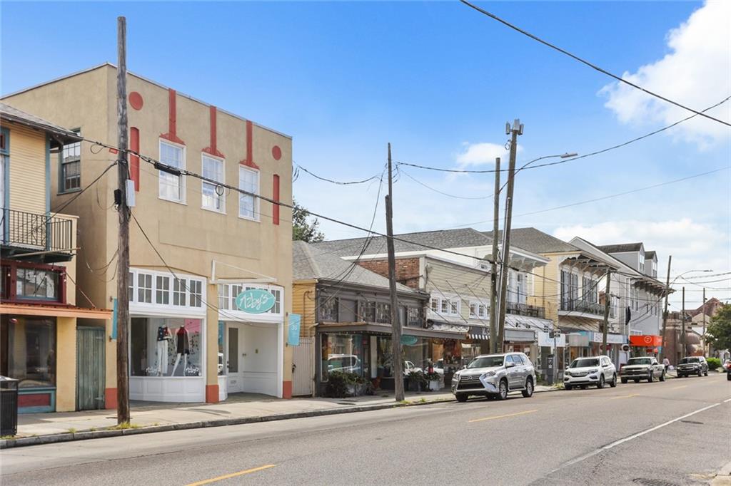 5529 MAGAZINE Street A